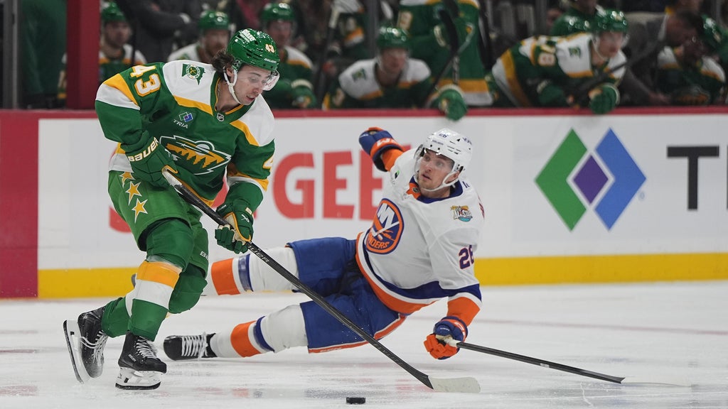 Schaefer scores his 2nd goal of the game in OT to lift Islanders past Wild, 4-3 — White Bear Lake Sports news